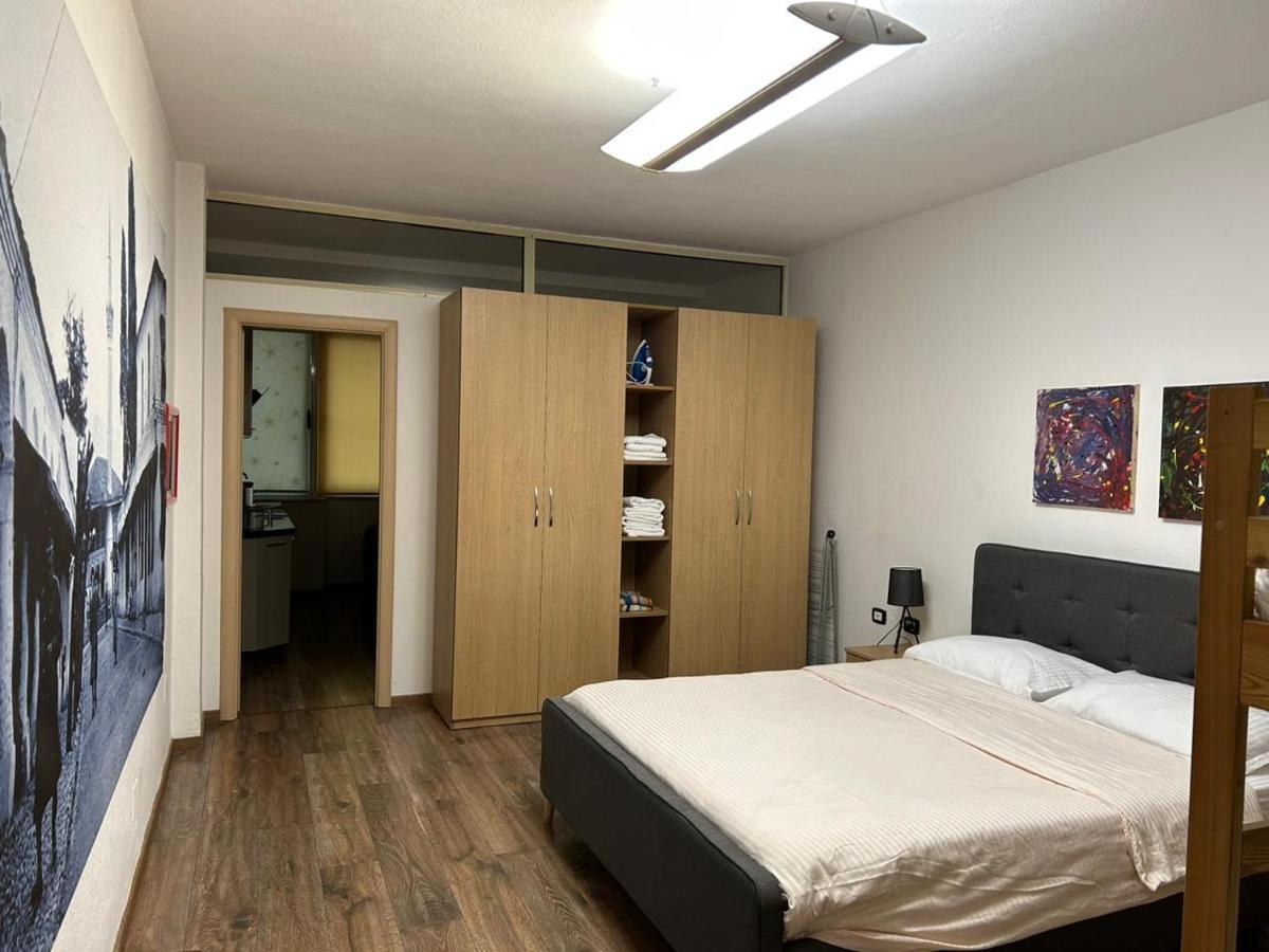 Apartament Marias In Blloku, *